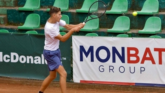 Симон Антони Иванов отпадна на четвъртфиналите на турнира по тенис на