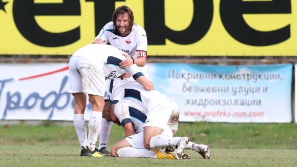 Отборите на Септември Симитли и Кюстендил играят при резултат 0 0