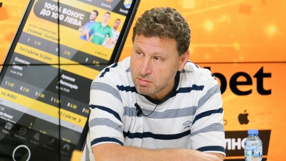 Футболният специалист Велислав Вуцов е на мнение че кризата в