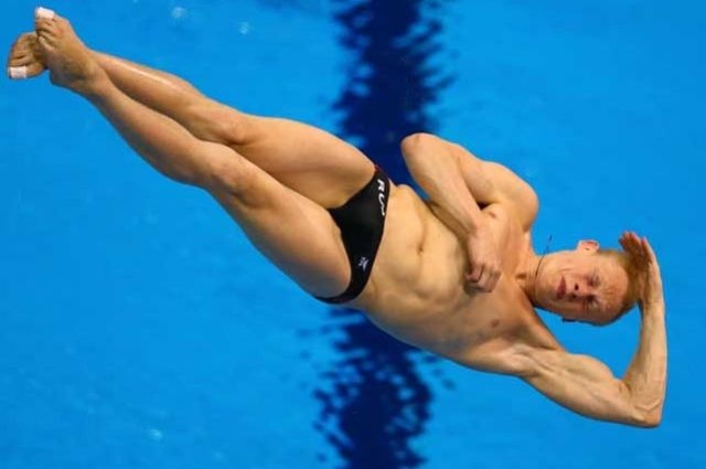 Олимпийският шампион по скокове във вода от Лондон 2012 Иля