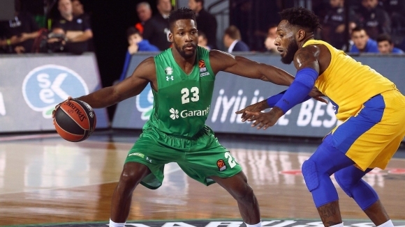 Тони Дъглас ще дебютира в първенството на Испания след като