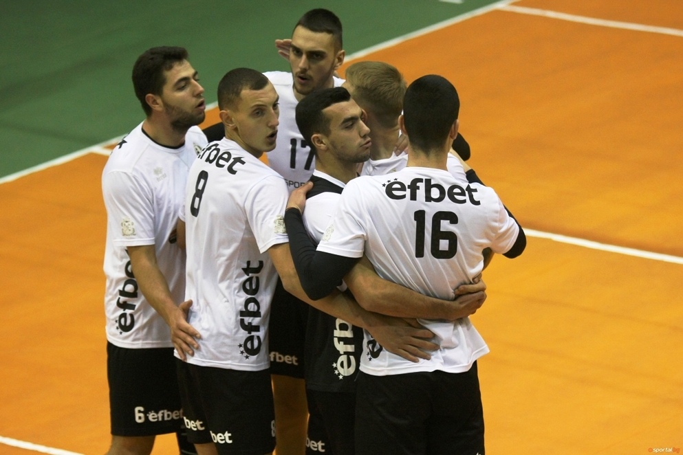 Отборът на Славия записа първа победа през сезона във волейболната