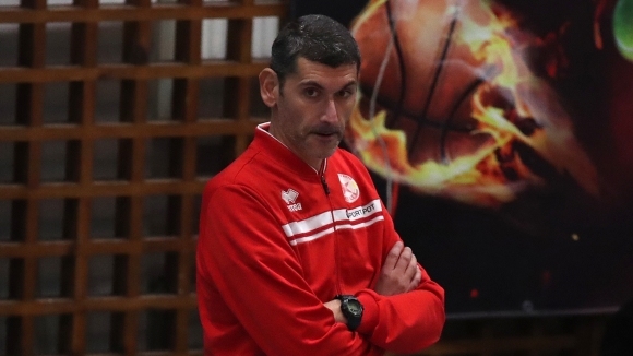 Продължаваме да ви представяме български треньори в колективните спортове които