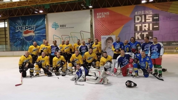 Българският отбор по хокей на лед Ледени дяволи завърши на