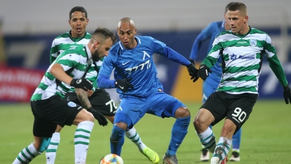 Без двама от основните си футболисти ще бъде Черно море