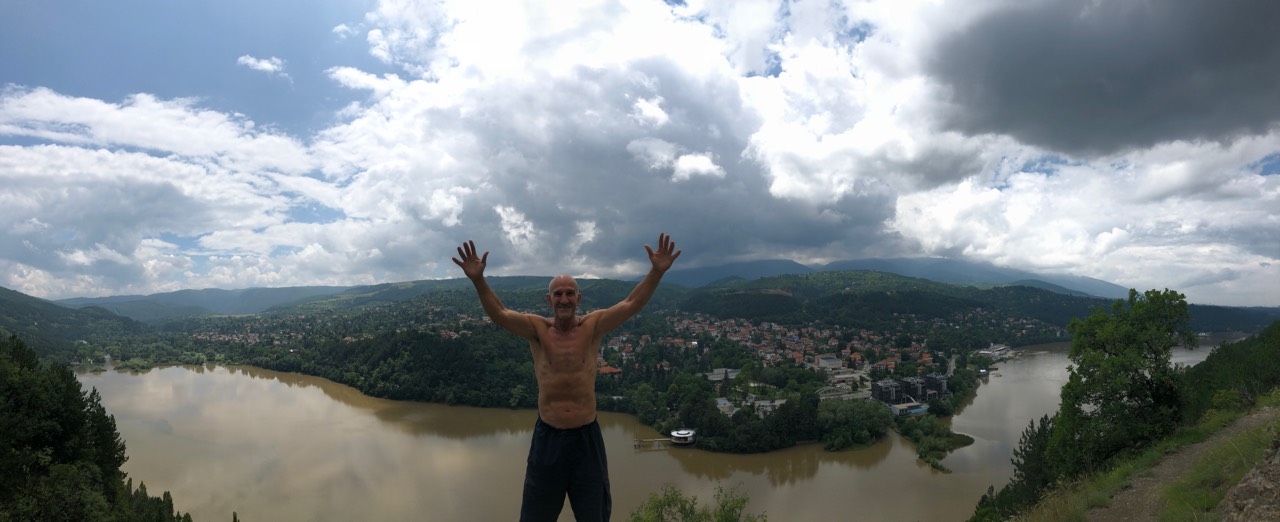 Изминал е 120 000 км с каяк което се равнява