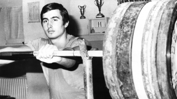 Олимпийският шампион във вдигането на тежести от Москва 1980 ще