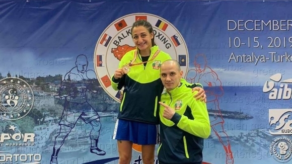 Златислава Чуканова и Мелис Йонузова станаха балкански шампионки по бокс