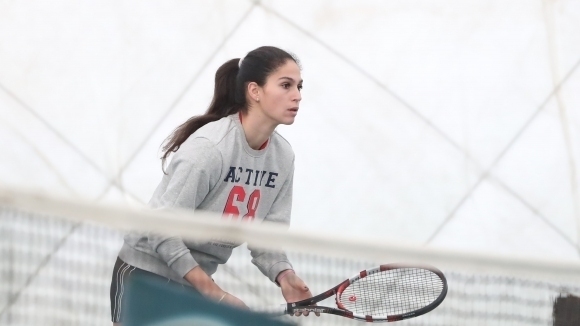 Българката Изабелла Шиникова преодоля квалификациите на турнира по тенис на