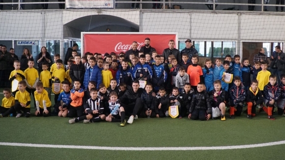 Локомотив (Пловдив) спечели детския футболен турнир за Купата на Кока-Кола,