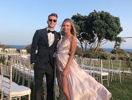 Нападателят на Борусия Дортмунд Марко Ройс се ожени за дългогодишната