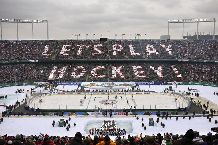 Националната хокейна лига на САЩ и Канада НХЛ насрочи Зимната