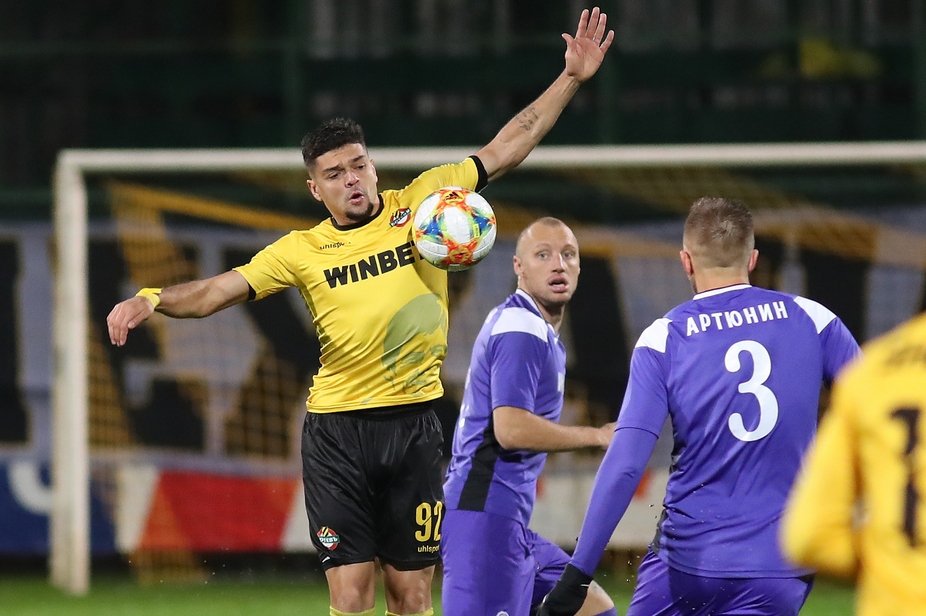 Бившият ни национал Иван Иванов приключи престоя си в Етър