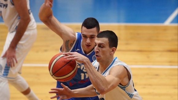 Васил Бачев завърши като най-резултатен за Академик Бултекс 99 (Пловдив)