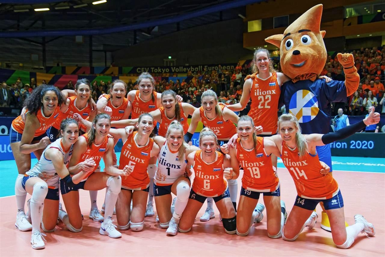 Волейболистките от националния отбор на Нидерландия стартираха с лесна победа