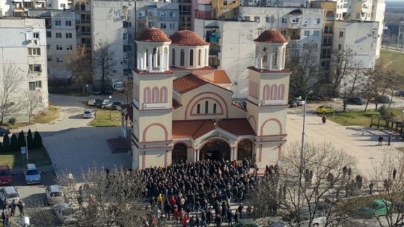 Стотици фенове на Ботев Пловдив се сбогуваха със своя събрат