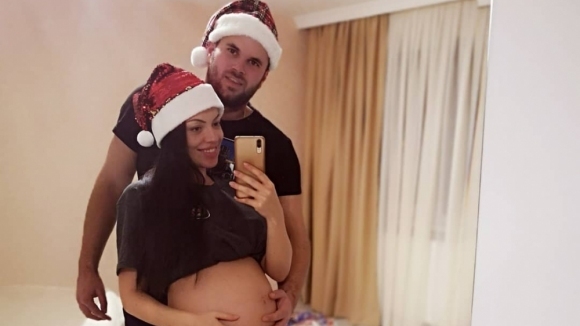 Голямата дъщеря на Наско Сираков и Илиана Раева Славея