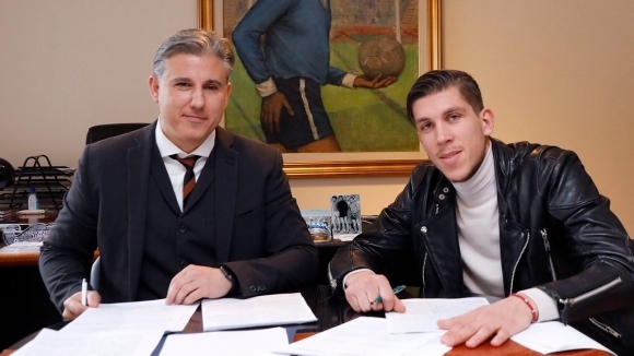 Нидерландецът Стайн Спиерингс подписа днес договор с Левски, като контрактът