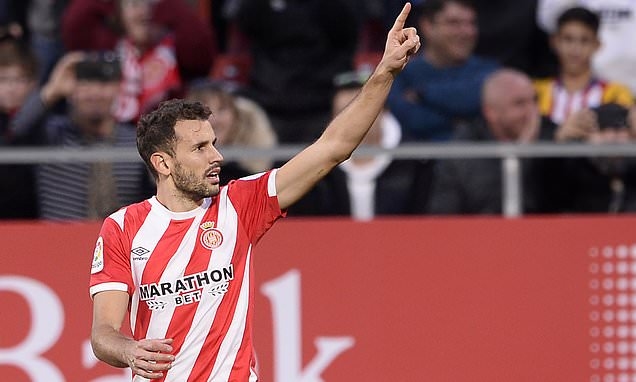 Уругваецът Кристиан Стуани може да подпише с Барселона твърди El