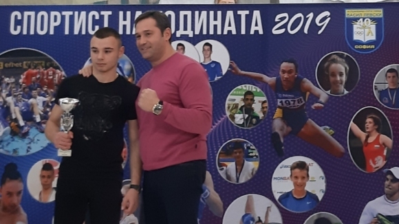 Европейският шампион по бокс за младежи Ясен Радев бе избран