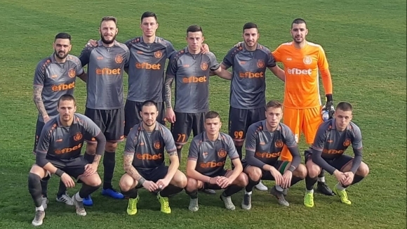 Футболният тим на Хебър Пазарджик отстъпи с 3 5 на унгарския