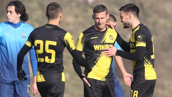 В програмата на Ботев Пловдив по време на лагера в