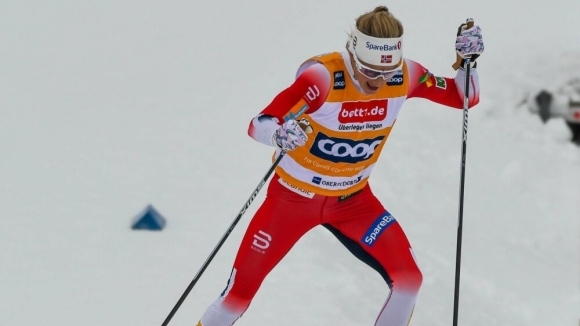 В надпреварата на 15 километра скиатлон при жените Терезе Йохауг