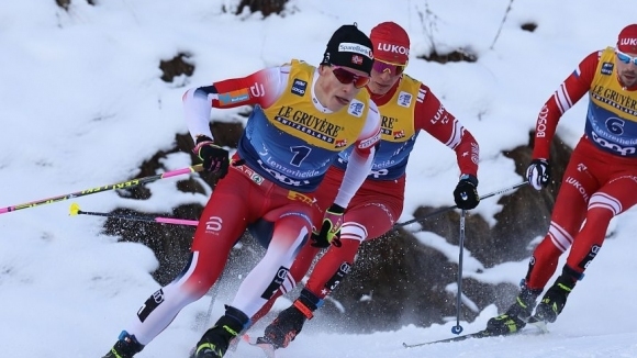 Норвежецът Йоханес Клаебо и рускинята Наталия Непряева спечелиха спринтовете в