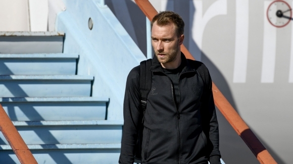 Полузащитникът на Тотнъм Кристиан Ериксен вече е в Милано за