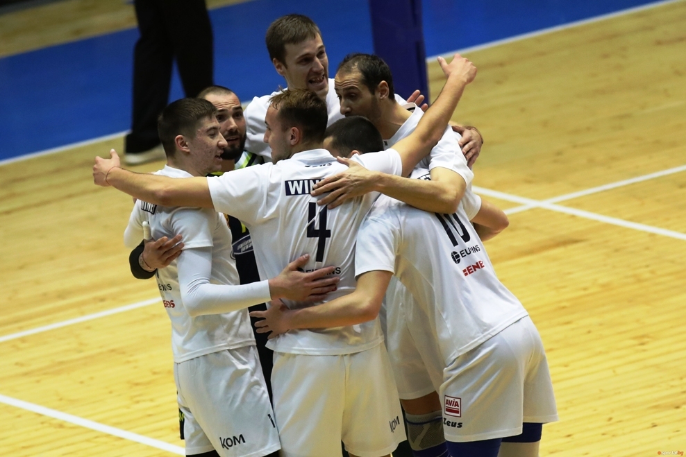 Волейболният отбор на Марек Юнион Ивкони (Дупница) започна с победа