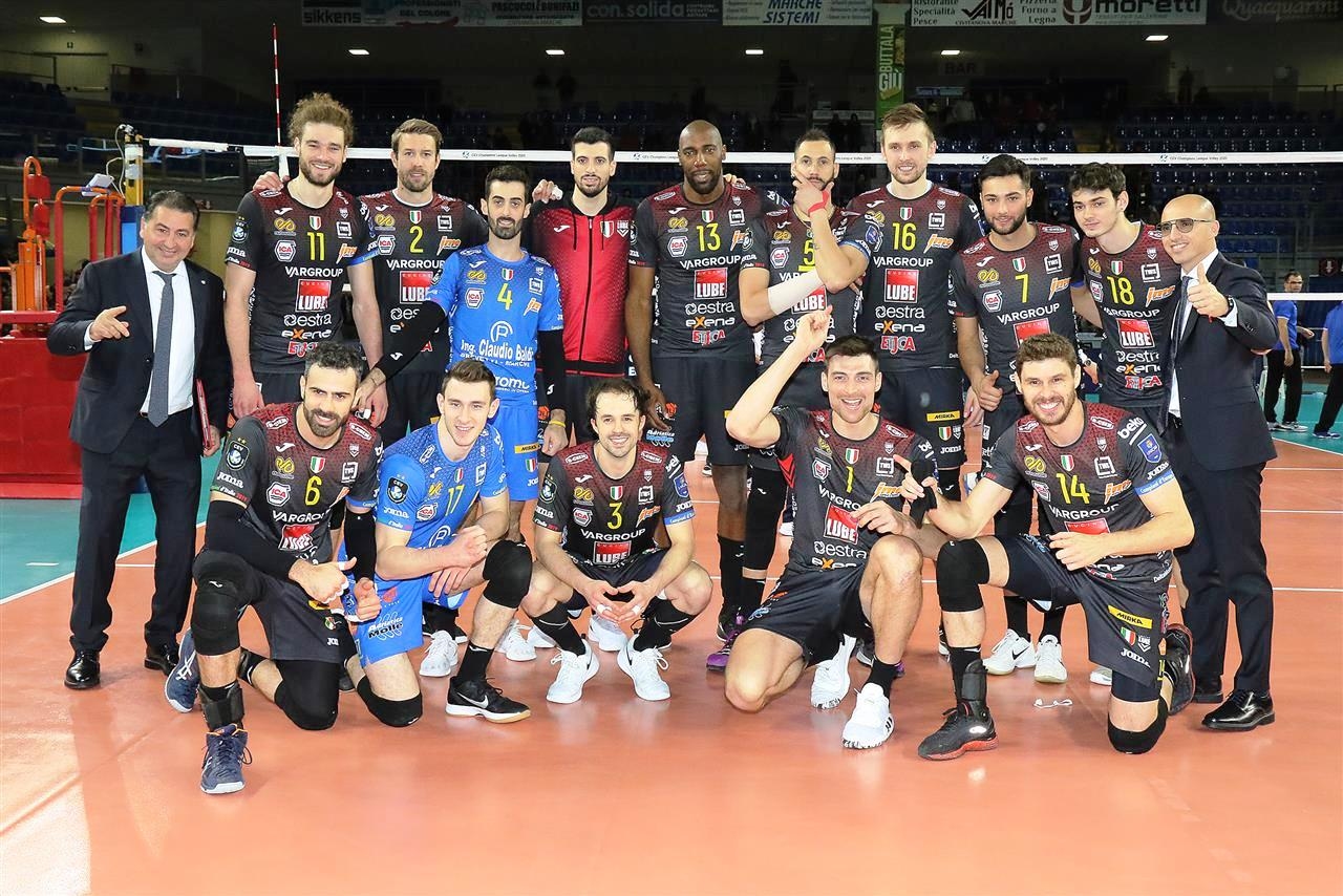 Италианският волейболен гранд Кучине Лубе Чивитанова се класира за четвъртфиналите