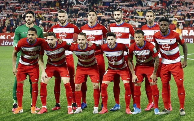 Скромният тим на Бадахос измъчи елитния Гранада в 1 8 финалите на