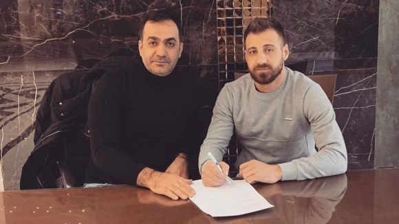Националът Николай Бодуров вече е футболист на иранския Естеглал. По-рано