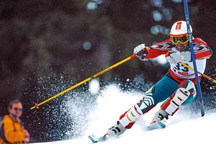 Днес рожден ден празнува най успешният български скиор алпиец Петър Попангелов