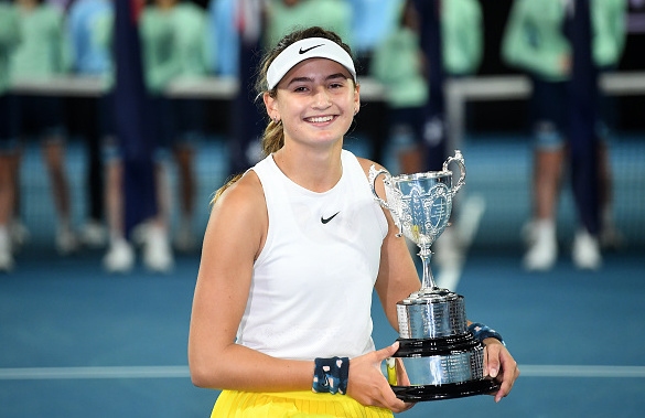 Виктория Хименес Касинцева спечели титлата на Australian Open при девойките