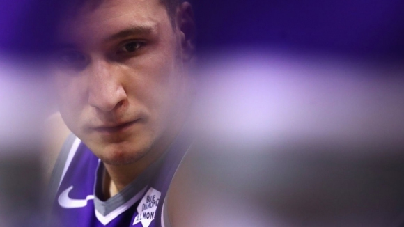 Богдан Богданович ще остане в Сакраменто поне до 1 юли