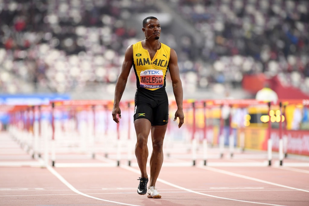 Олимпийският шампион на 110 метра с препятствия Омар Маклауд ще
