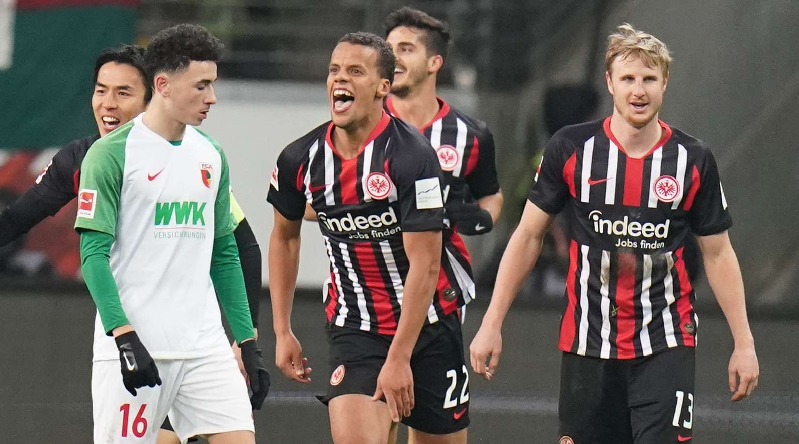 Айнтрахт Франкфурт записа впечатляваща победа с 5 0 над Аугсбург в