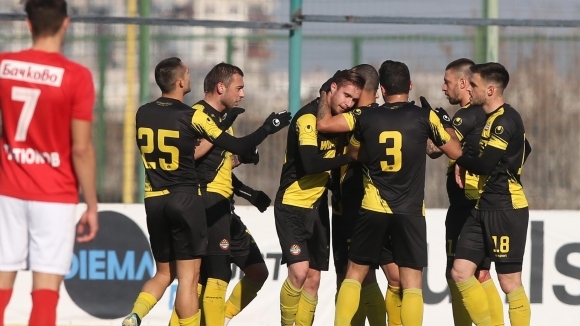 Ясни са стартовите състави на Ботев Пловдив и ЦСКА 1948