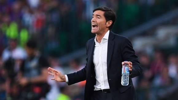 Бившият старши треньор на Валенсия Марселино може да оглави Милан