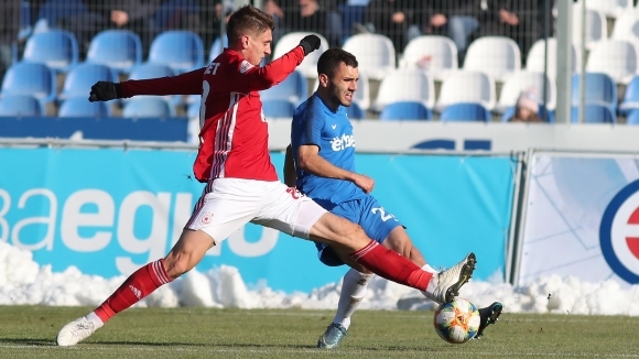 Защитникът на ЦСКА София Пламен Гълъбов ще бъде наказан за предстоящия