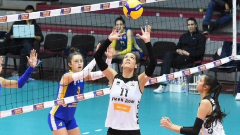 Волейболистката на Славия Йоанна Атанасова се завръща във Франция. 22-годишната