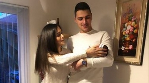 Футболният вратар Димитър Евтимов и половинката му Мартина се показаха