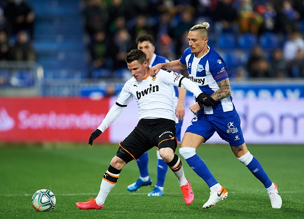 За първи път от 18 години Алавес и Валенсия не