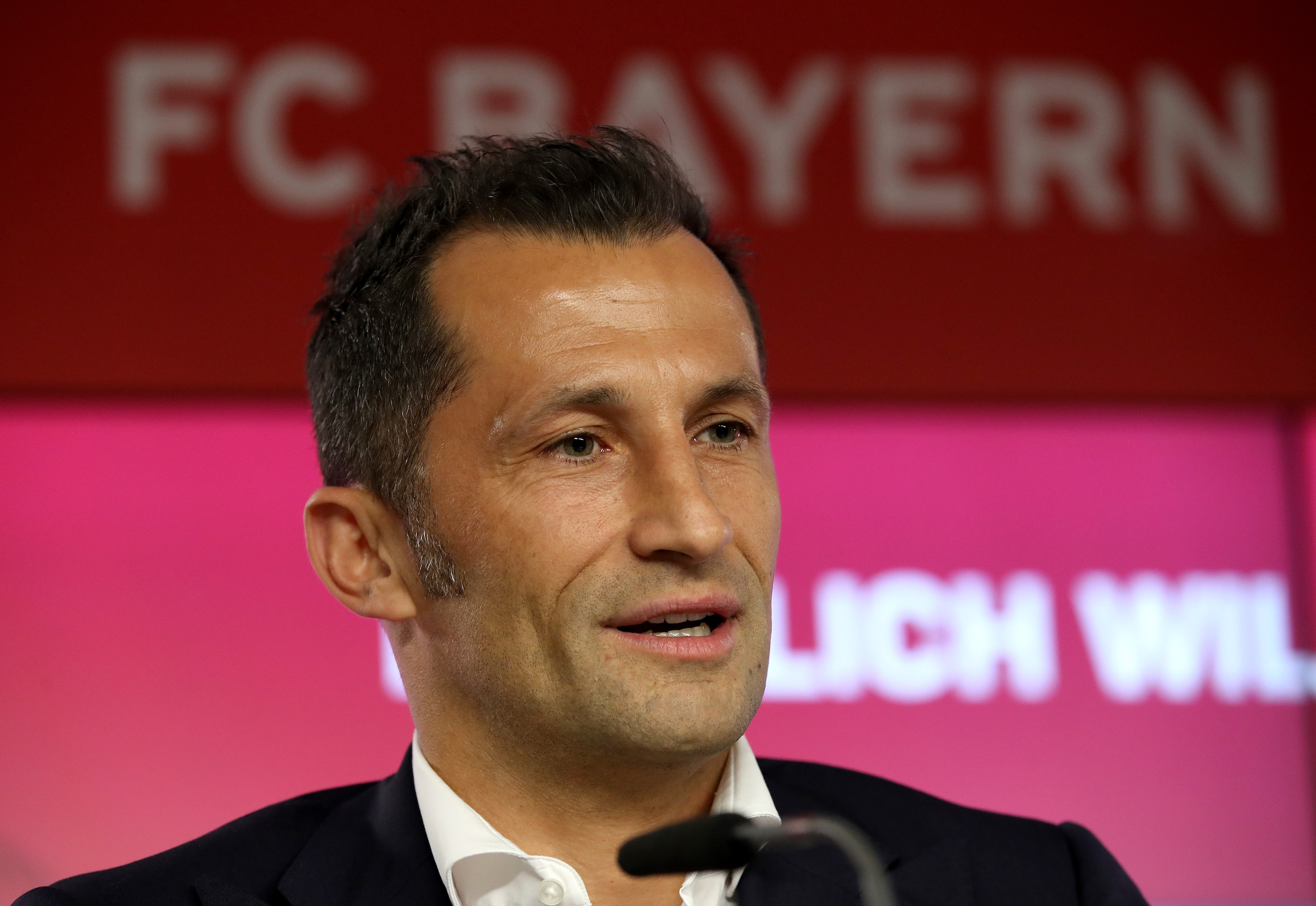 Спортният директор Хасан Салихамиджич напомни че политиката на Байерн Мюнхен