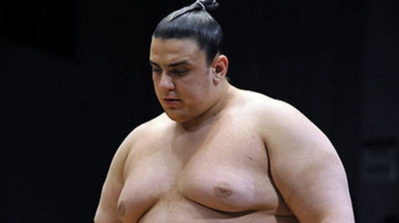 Даниел Иванов-Аоияма постигна втора последователна победа на турнира по сумо