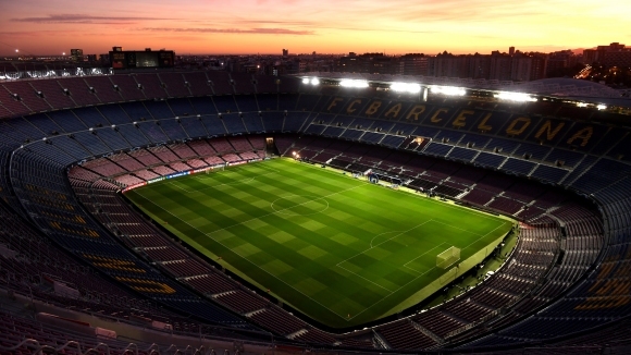 Реваншът от 1/8-финалите на Шампионската лига между Барселона и Наполи