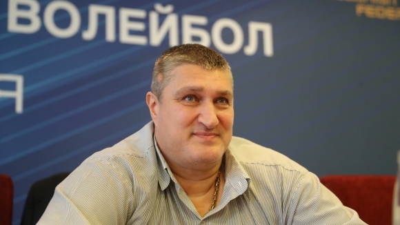 Любо Ганев бе избранединодушно за президент на Българска федерация по