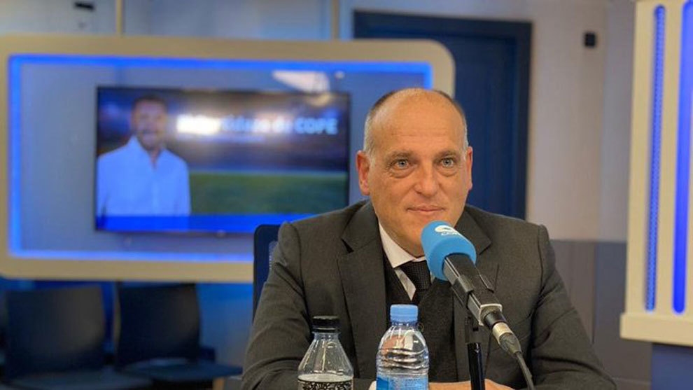 Президентът на Испанската футболна лига Хавиер Тебас не може да