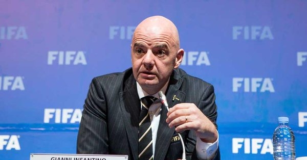 Президентът на ФИФА Джани Инфантино приема отлагането на Евро 2020